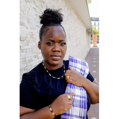 Gouden mattenklopper ketting | Gouden Surinaamse kralen ketting | Gouden ogri ai ketting