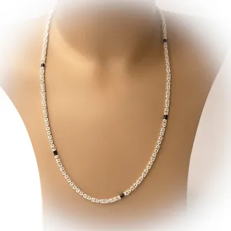 Surinaamse ketting | Surinaamse sieraden | Surinaamse juwelier | Surinaamse zwarte kralen 2
