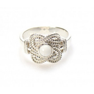 Mattenklopper ring witte steen | Mattenklopper winti ring
