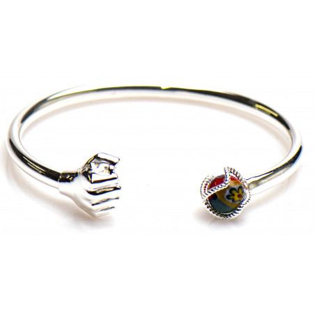 Surinaamse boei vuist met ala kondre kraal - 1