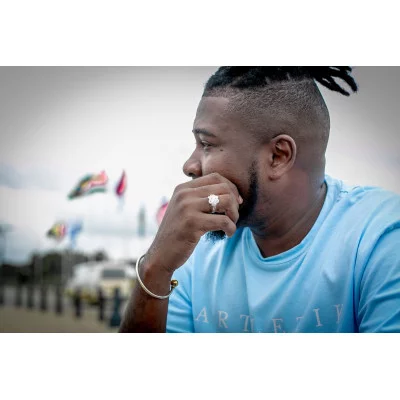 Mattenklopper ring (maat M). Surinaamse sieraden. Surinaamse ring.